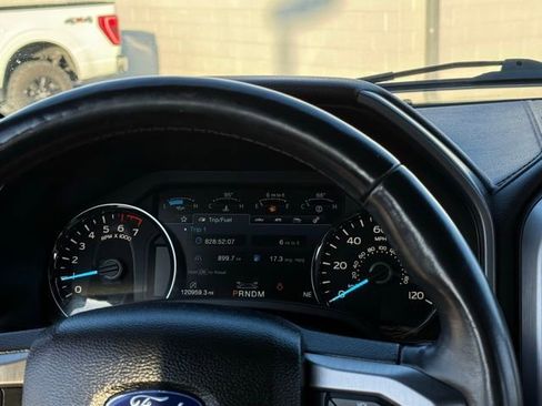 Certified 2018 Ford F150 Platinum w/ Equipment Group 701A Luxury image 11