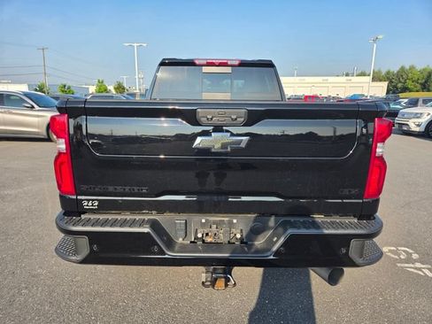 Used 2024 Chevrolet Silverado 2500 LTZ w/ LTZ Plus Package AWD/4WD image 15