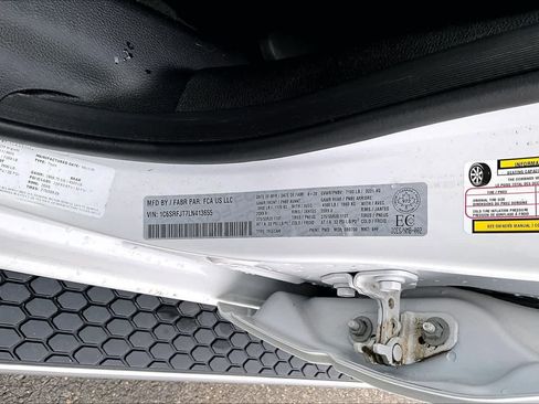 Used 2020 RAM 1500 Laramie image 21