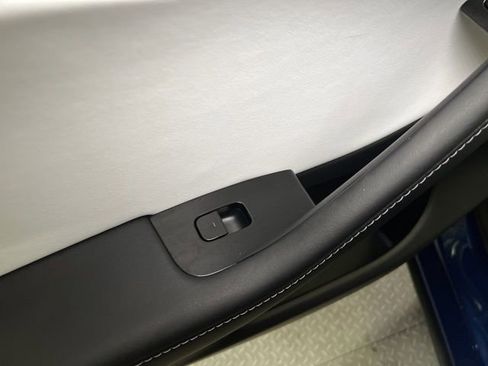 Used 2021 Tesla Model Y Long Range image 48