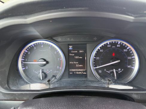 Used 2018 Toyota Highlander XLE FWD image 18