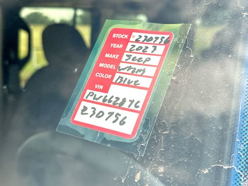 New 2023 Jeep Wrangler Unlimited w/ Sun & Screen Package image 27