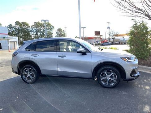 Used 2023 Honda HR-V EX-L image 9