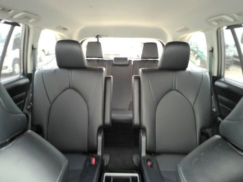 Used 2025 Toyota Grand Highlander AWD image 37