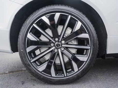 New 2026 Volvo XC60 B5 Ultra w/ Protection Package Premier image 19