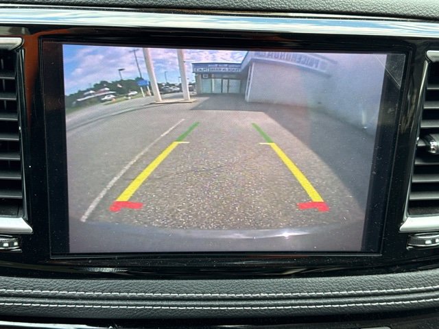 Used 2023 Chrysler Pacifica Limited w/ Uconnect Theater Family Group FWD image 16