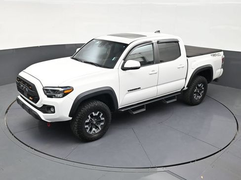 Used 2023 Toyota Tacoma TRD Off-Road w/ TRD Premium Off Road Package RWD image 13