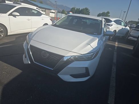 Used 2020 Nissan Sentra SV FWD image 3