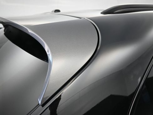 Certified 2024 Porsche Macan Turbo image 29