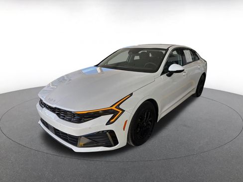 Used 2025 Kia K5 LXS image 4