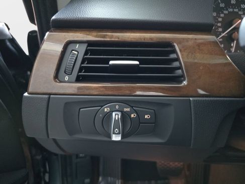Used 2010 BMW 328i Sedan RWD image 25