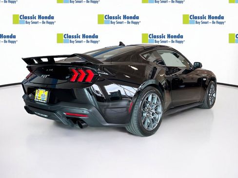 Used 2025 Ford Mustang GT w/ GT Performance Package RWD image 8