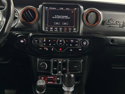 Used 2022 Jeep Gladiator Mojave w/ Cold Weather Group AWD/4WD image 25