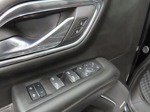 Used 2024 Chevrolet Suburban High Country image 60