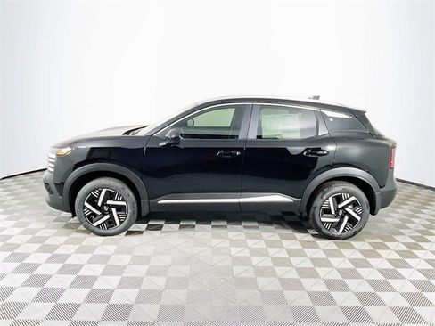 New 2026 Nissan Kicks SV image 4