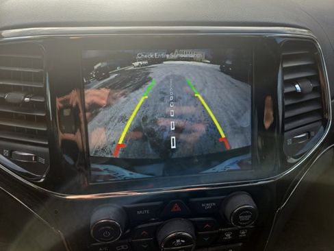 Used 2019 Jeep Grand Cherokee High Altitude image 20