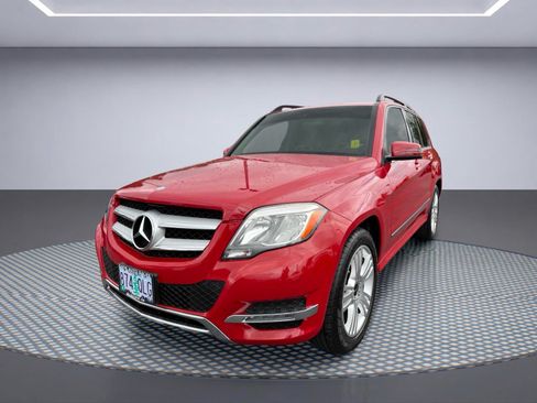 Used 2015 Mercedes-Benz GLK 350 4MATIC image 2