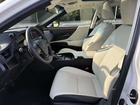 Used 2023 Lexus ES 300h w/ Premium Package FWD image 13