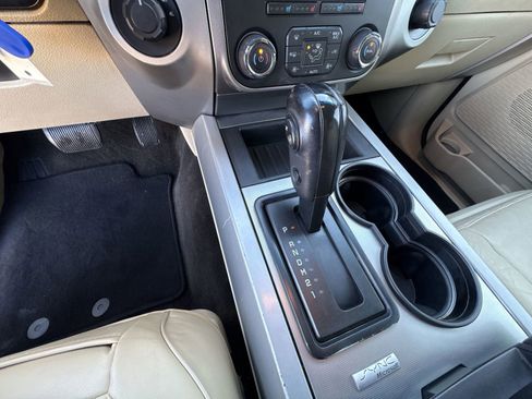 Used 2015 Ford Expedition EL XLT w/ Equipment Group 202A image 16