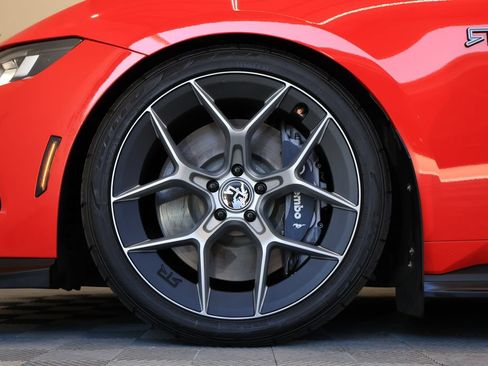 Used 2025 Ford Mustang GT Premium w/ GT Performance Package RWD image 9