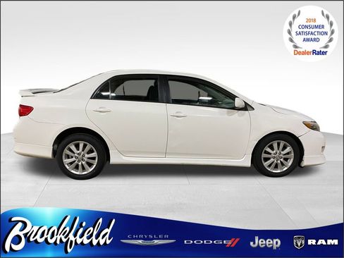 Used 2010 Toyota Corolla image 7
