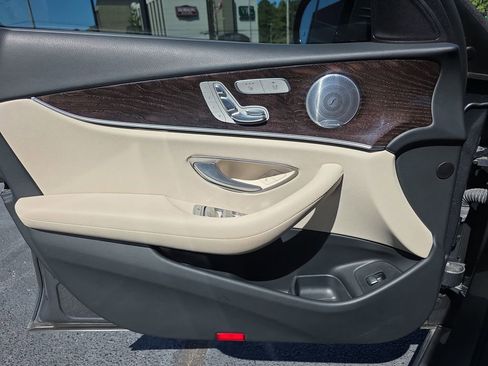 Used 2020 Mercedes-Benz E 450 4MATIC Sedan image 19