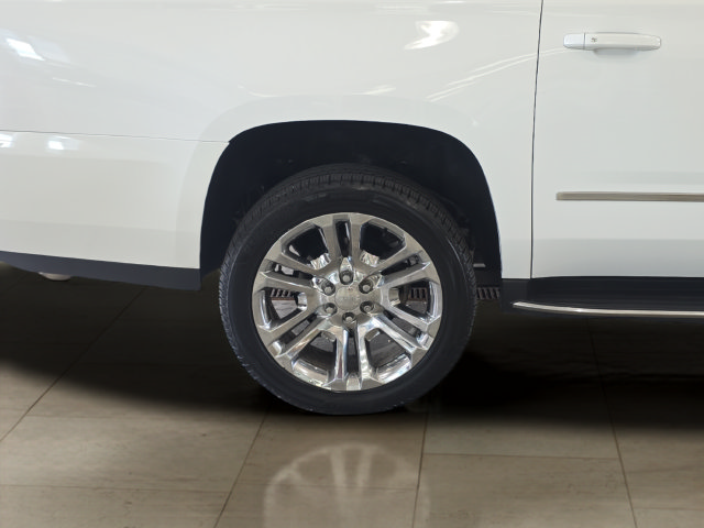 Used 2019 GMC Yukon XL SLT w/ Premium Edition AWD/4WD image 32