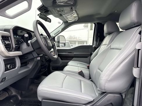 New 2026 Ford F450 XL w/ XL Chrome Package image 10