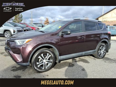 Used 2016 Toyota RAV4 LE image 1