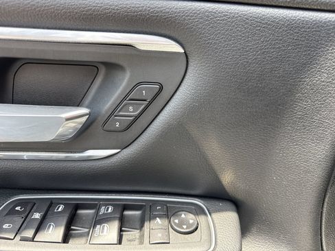 Used 2021 RAM 1500 Laramie AWD/4WD image 18