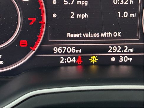 Used 2017 Audi Q7 3.0T Premium Plus w/ Premium Plus Package image 49