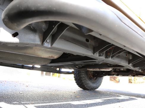 Used 2003 HUMMER H2 Base 4dr 4WD SUV w/ Preferred Equipment Group image 15