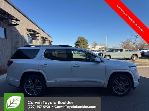 Used 2018 GMC Acadia Denali w/ Technology Package image 8