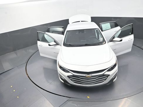 Used 2023 Chevrolet Malibu LT image 32