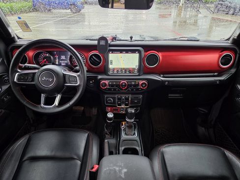 Used 2021 Jeep Gladiator Rubicon AWD/4WD image 11