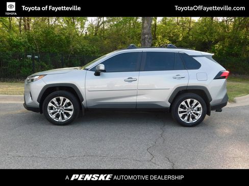 Used 2025 Toyota RAV4 XLE Premium image 2