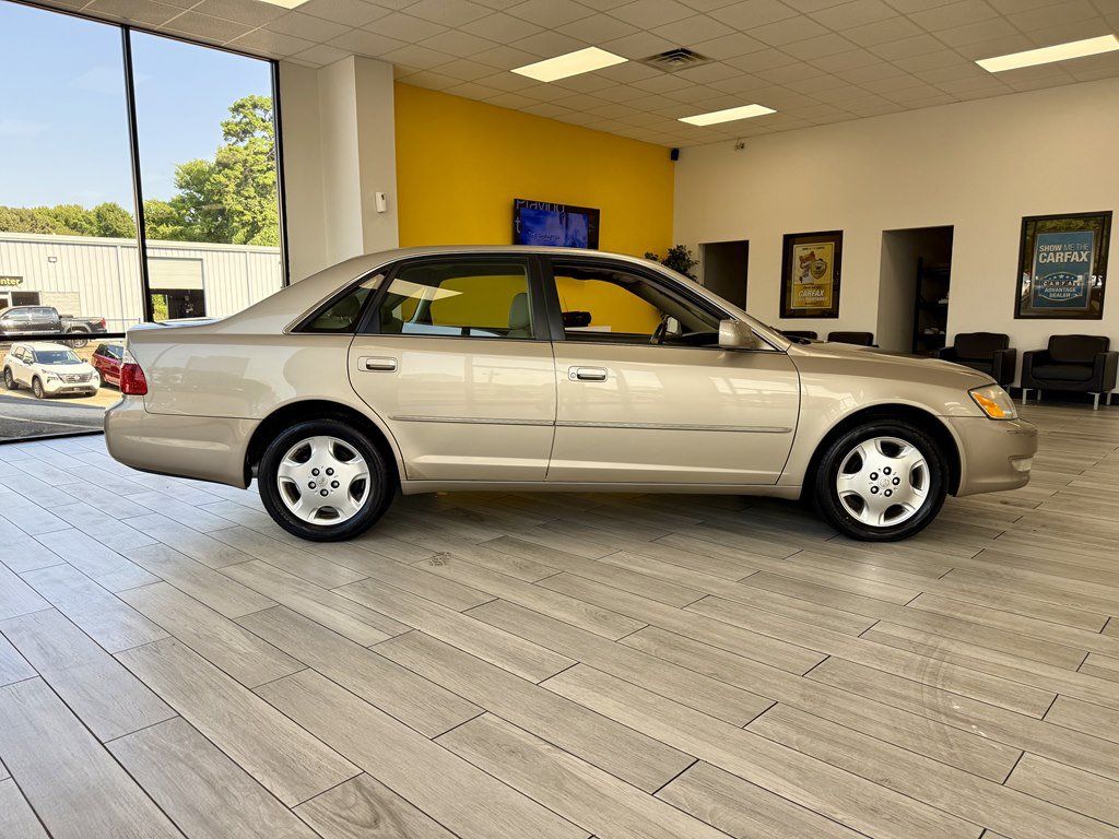 Used 2004 Toyota Avalon XLS FWD image 5
