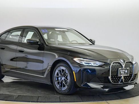 Certified 2023 BMW i4 eDrive40 w/ Premium Package RWD image 6