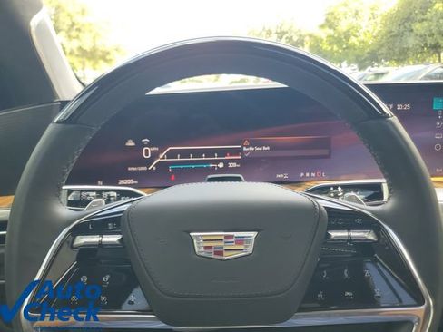 Used 2025 Cadillac Escalade ESV Sport Platinum AWD/4WD image 24