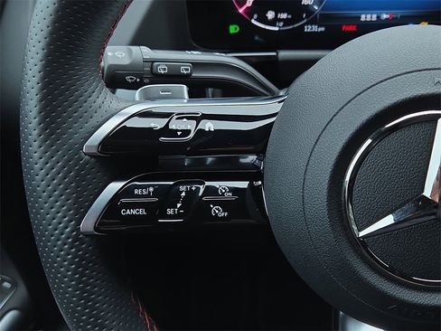 Certified 2025 Mercedes-Benz GLA 250 image 21