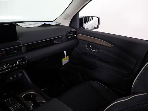 Used 2017 Honda Pilot Elite image 43