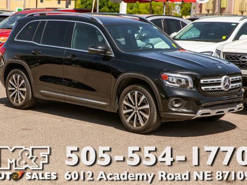 Used 2021 Mercedes-Benz GLB 250 4MATIC image 1