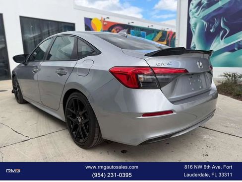 Used 2022 Honda Civic Sport image 8