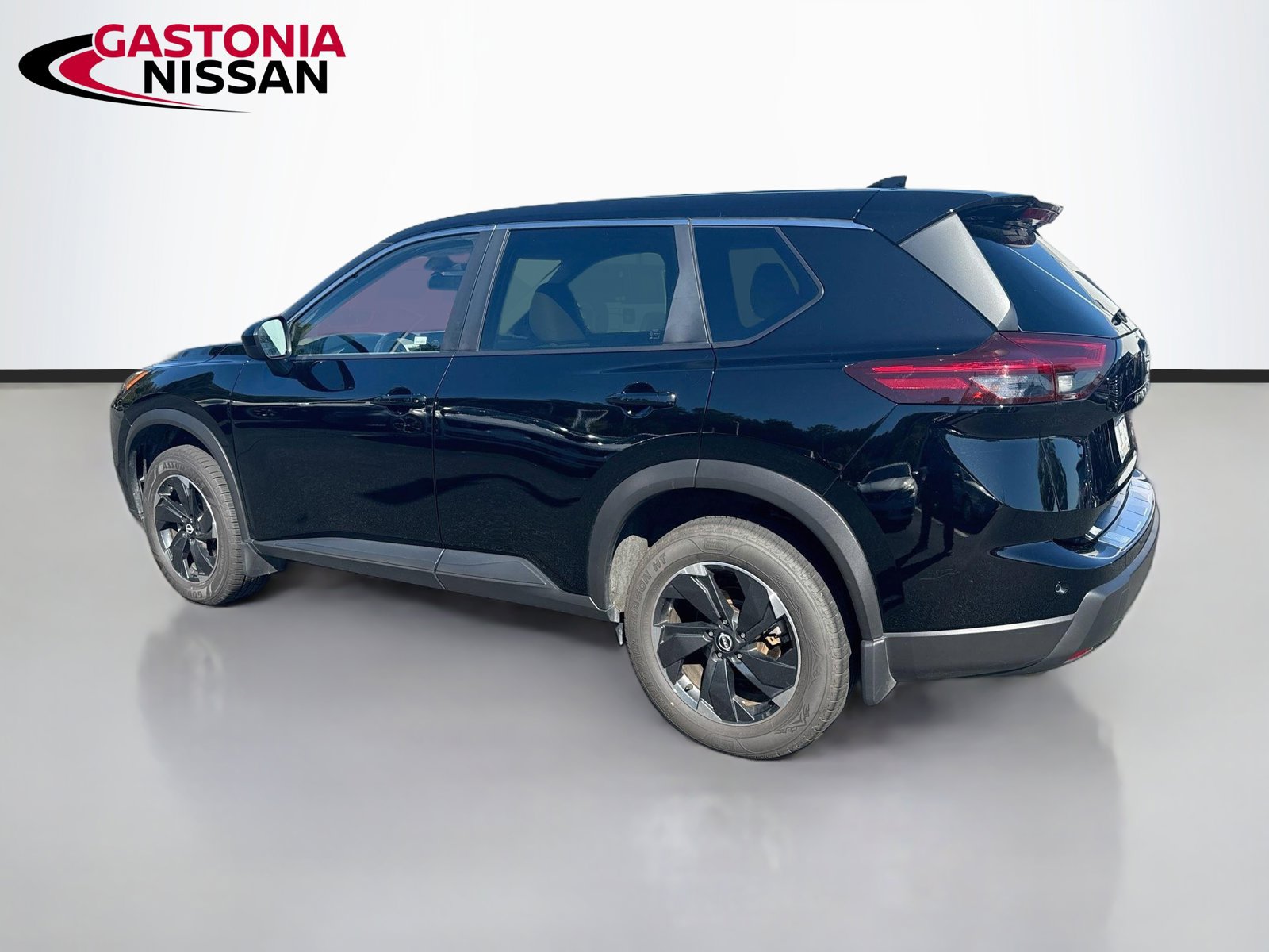 Used 2025 Nissan Rogue SV AWD/4WD image 6