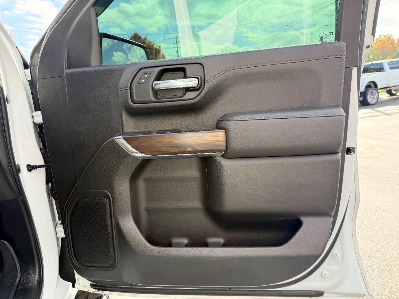 Used 2019 GMC Sierra 1500 SLT AWD/4WD image 36