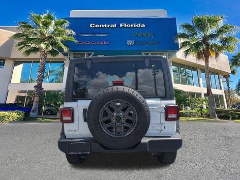 Certified 2024 Jeep Wrangler Unlimited Sport AWD/4WD image 6