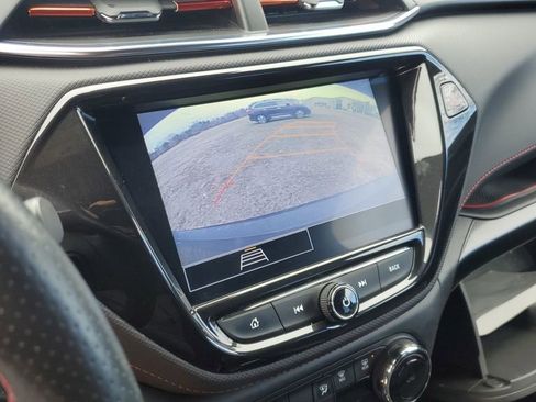 Used 2021 Chevrolet TrailBlazer RS w/ Convenience Package image 17