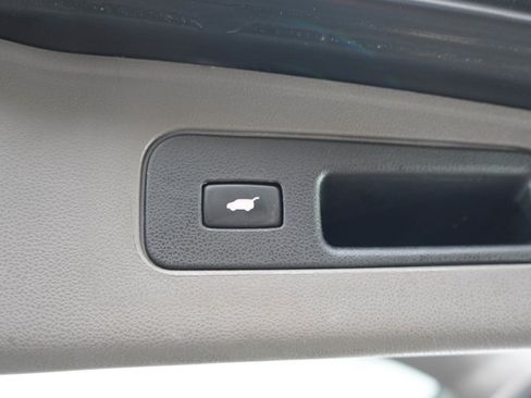 Used 2015 Honda Odyssey EX-L image 19