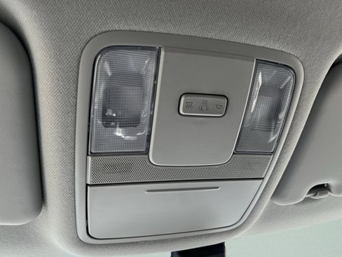 Used 2025 Kia Soul LX w/ LX Technology Package FWD image 26
