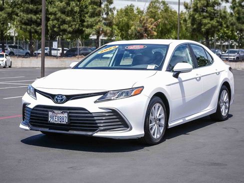 Certified 2024 Toyota Camry LE FWD image 3